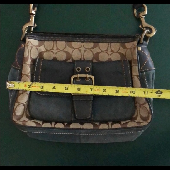 COACH Ltd Edition Fall 2004 Purse - Picture 6 of 7